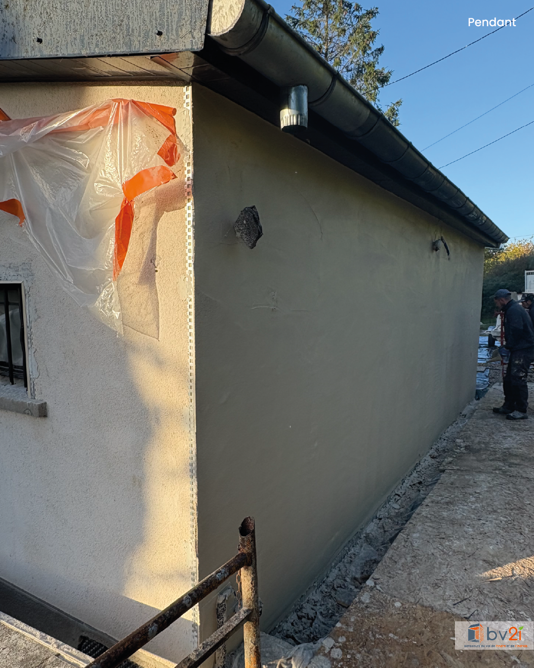 Ravalement de façade : réfection complète et finition grattée sur pignon